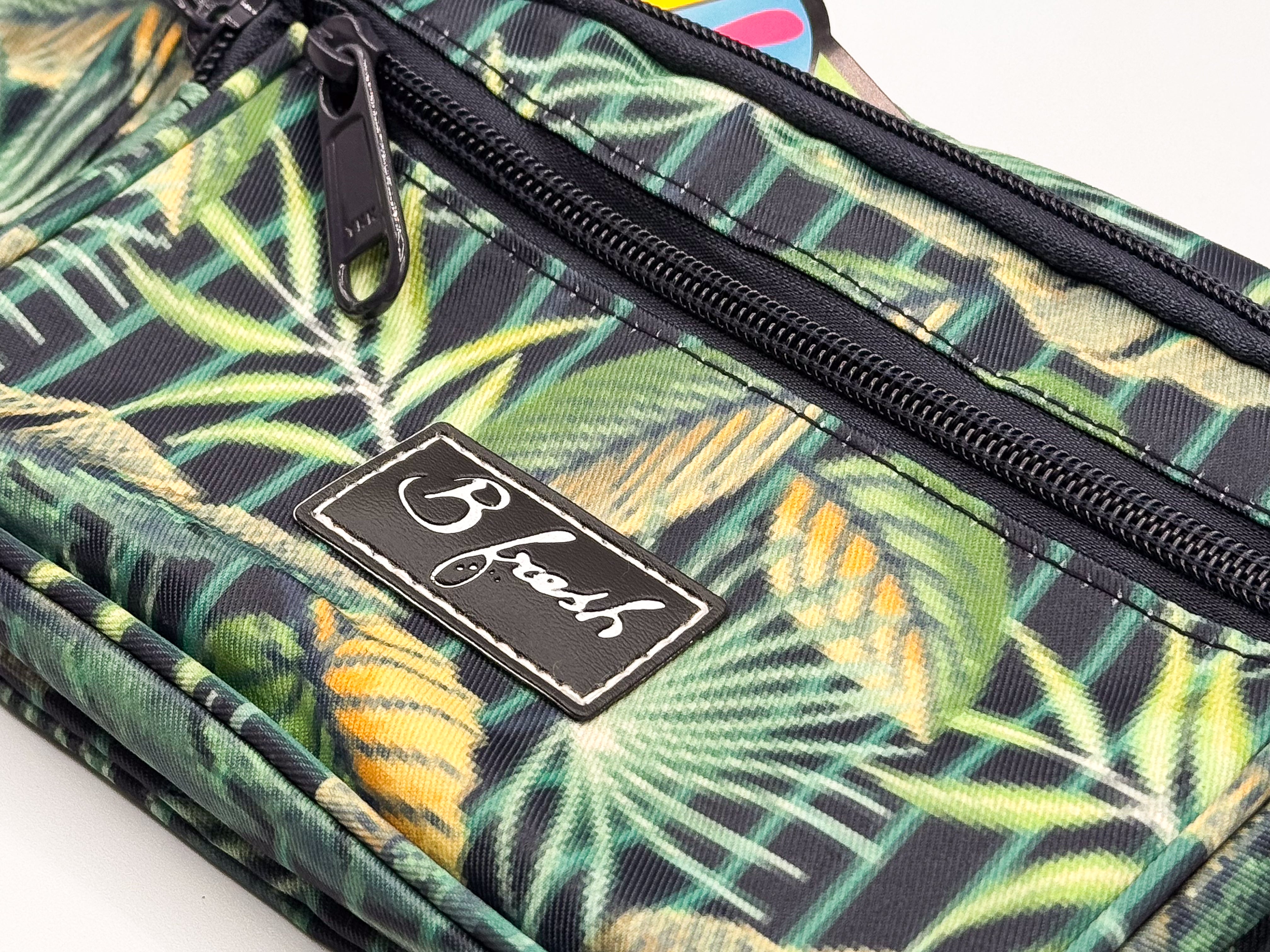 Tropical leaf patterned bag 
